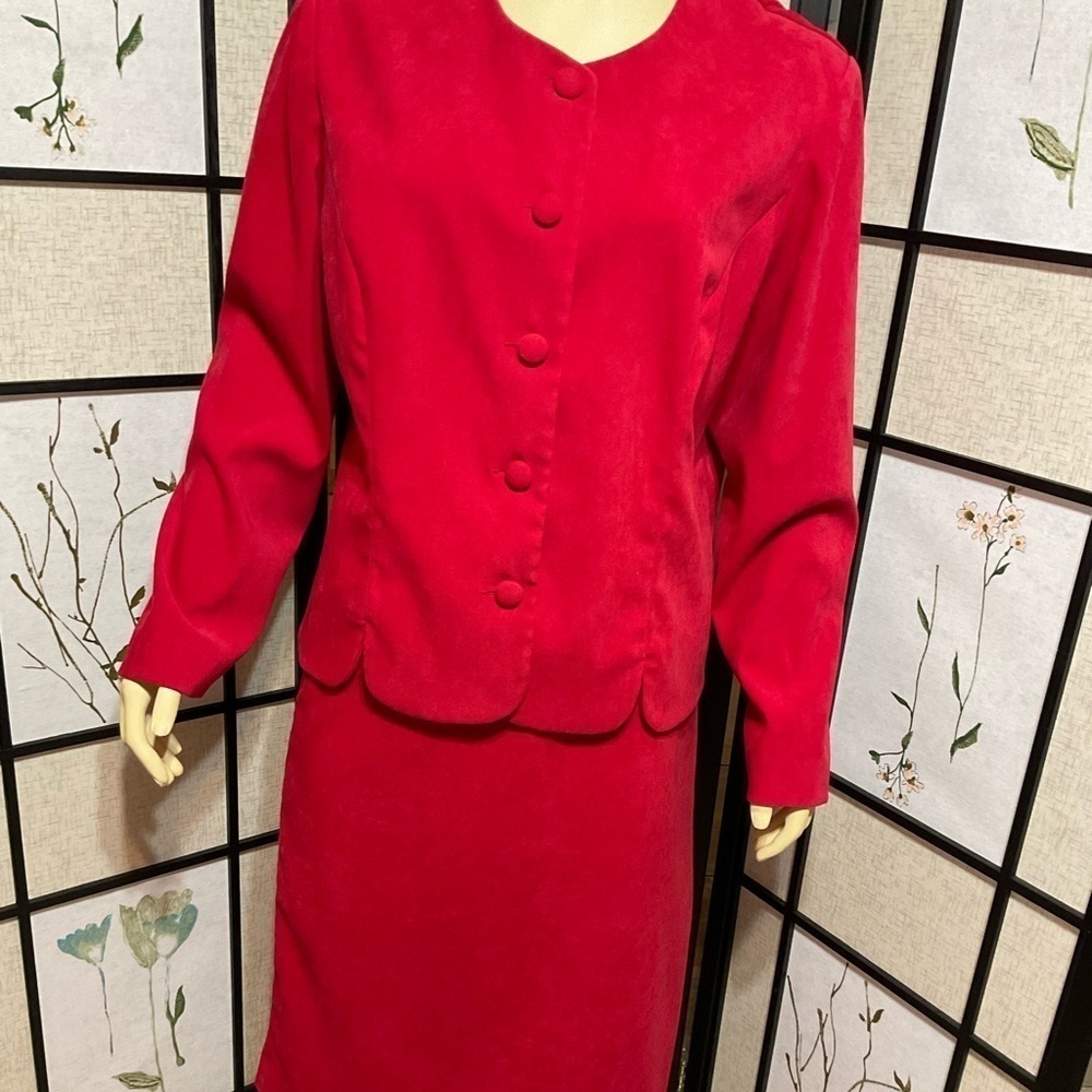 LESLIE Fay Two Piece Dress With Covered Buttons Size 16